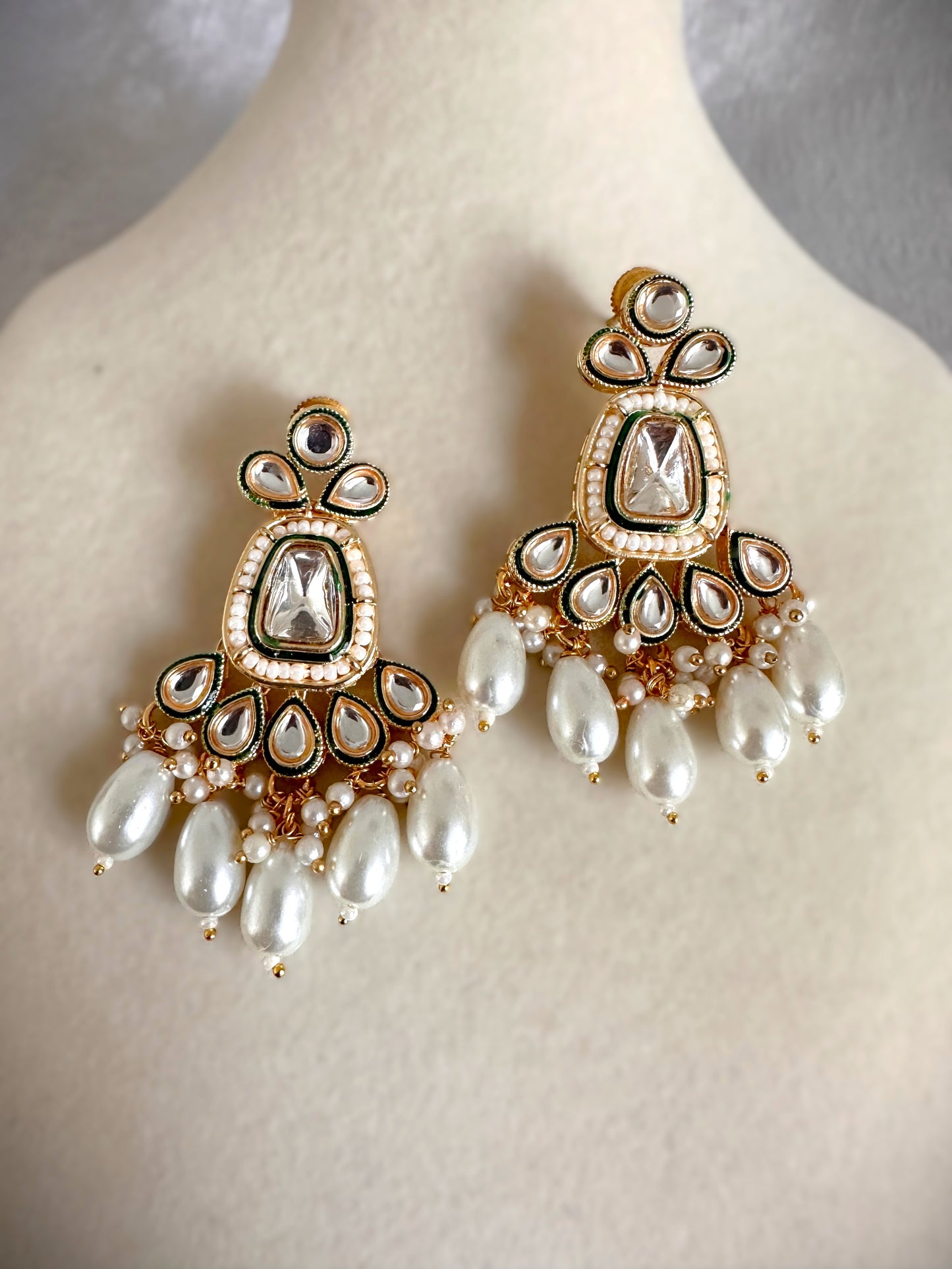 Kundan Polki Necklace Set- Golden White