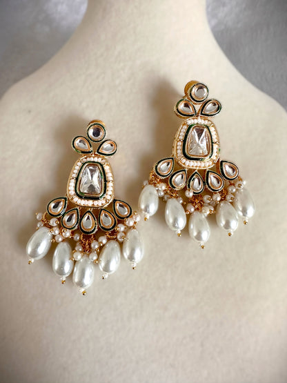 Kundan Polki Necklace Set- Golden White